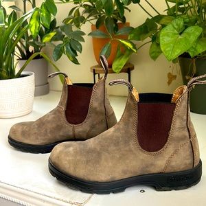 Women’s Blundstone Boots size US 7